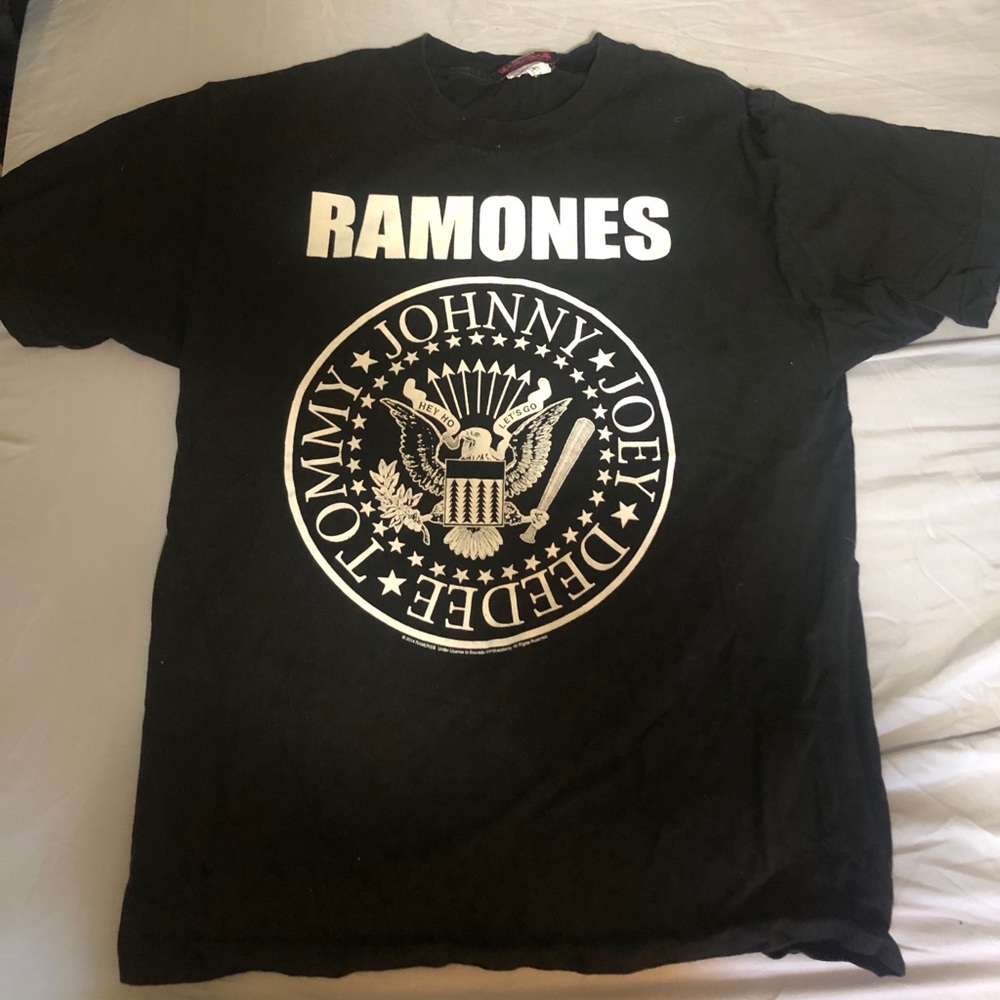 Ramones t shirt